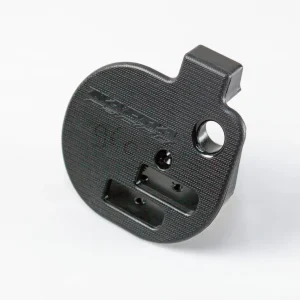 Bouchon plastique ouvert de poutre arrière bâbord Nacra