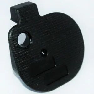 Bouchon plastique fermé de poutre arrière tribord Nacra